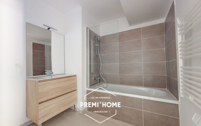 A VENDRE T3 DE 2024 EN RDC QUARTIER FACULTES - Premi'home Agence immobilière Aix En Provence