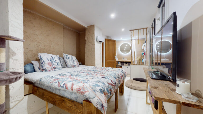 * MAISON T3/4 RENOVEE ROQUEVAIRE * - Premi'home Agence immobilière Aix En Provence