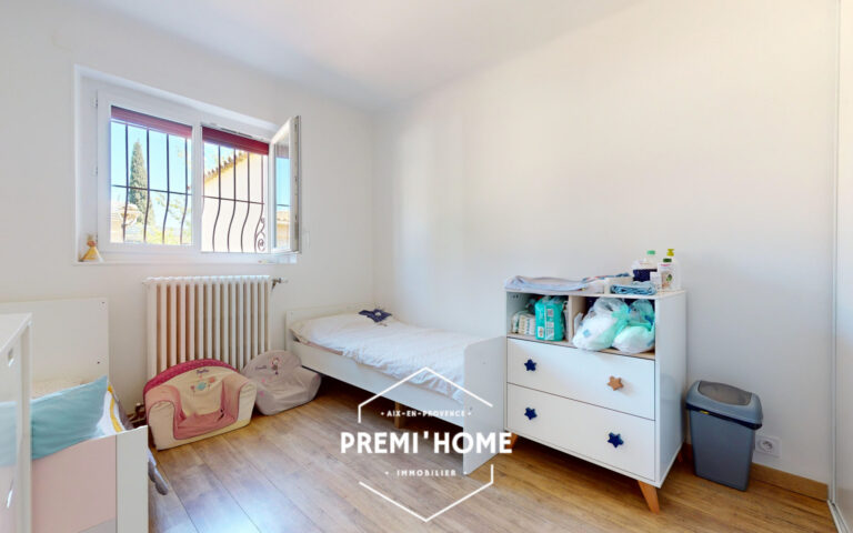 MAISON RENOVEE 4 CHAMBRES + 2 STUDIOS ET PISCINE SECTEUR AXI - Premi'home Agence immobilière Aix En Provence