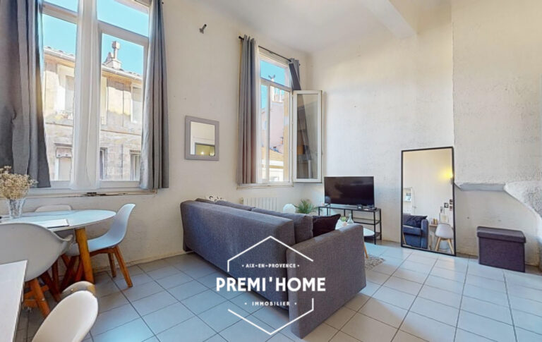 A VENDRE LOT DE DEUX GRANDS STUDIOS AIX CENTRE HISTORIQUE - Premi'home Agence immobilière Aix En Provence
