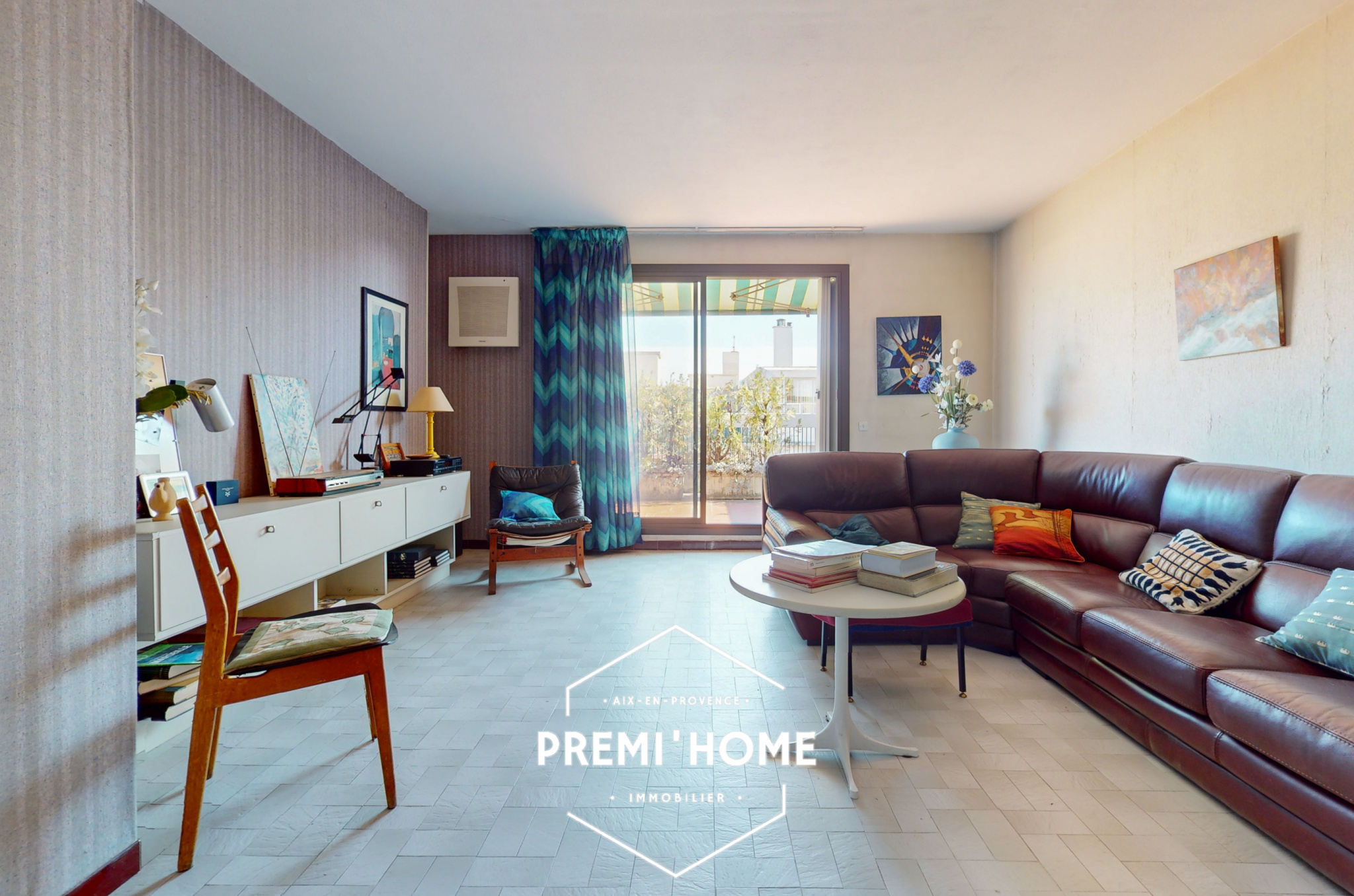 Appartement T5 dernier étage de 130m2 avec 40m2 de terrasse - Premi'home Agence immobilière Aix En Provence