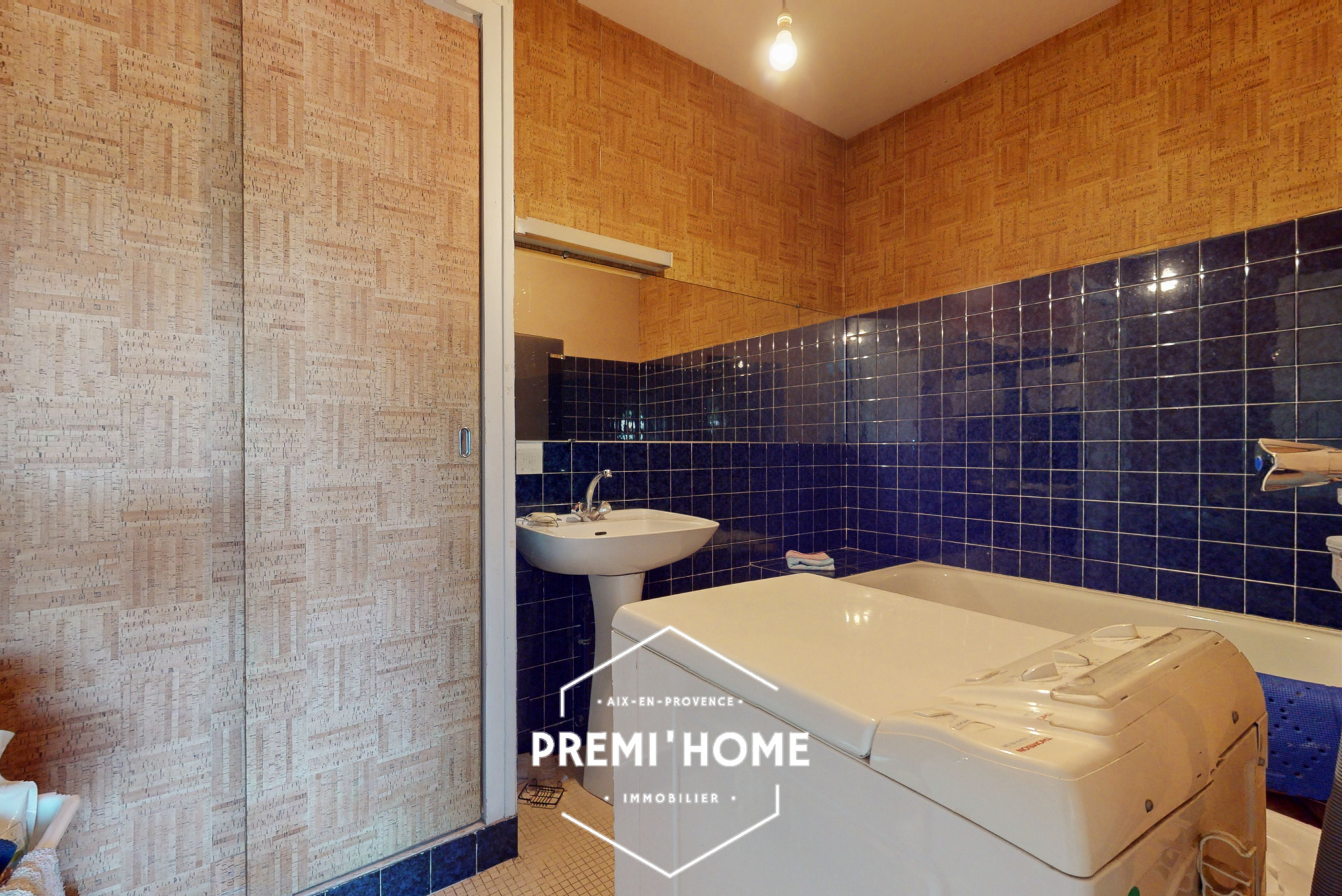 Appartement T5 dernier étage de 130m2 avec 40m2 de terrasse - Premi'home Agence immobilière Aix En Provence