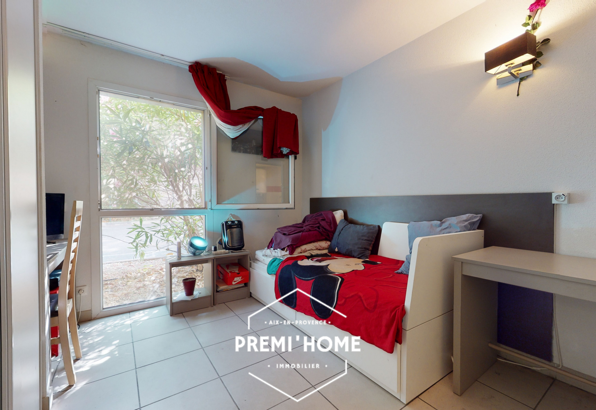* A VENDRE STUDIO LOUE ROUTE DE CELONY * - Premi'home Agence immobilière Aix En Provence