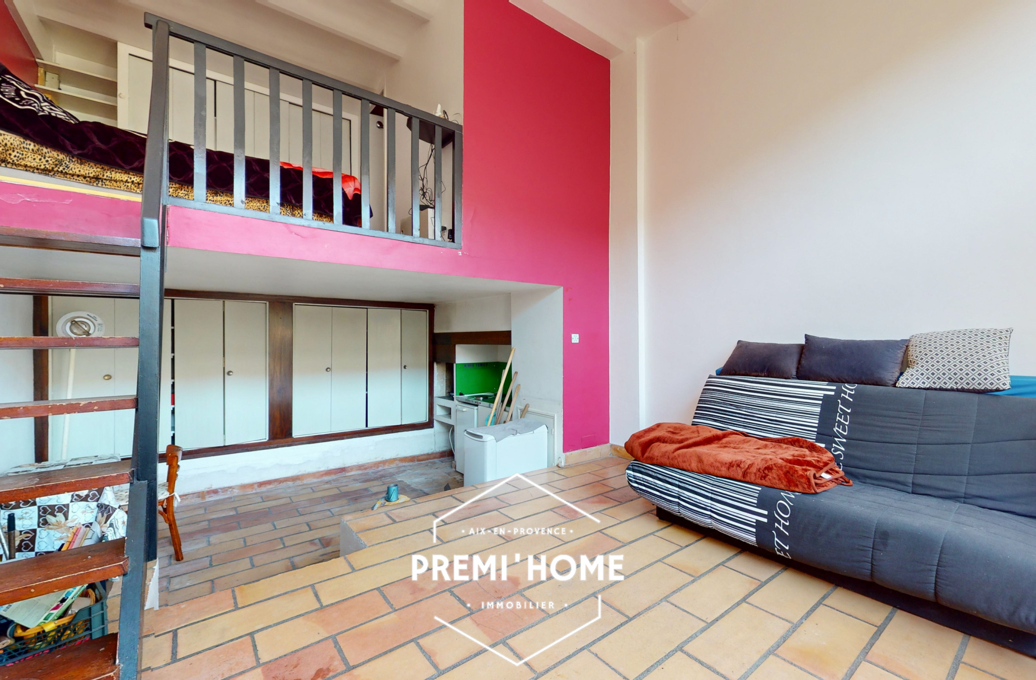 * A VENDRE T2 MEZZANINE PROCHE ROTONDE AIX EN PROVENCE *  - Premi'home Agence immobilière Aix En Provence