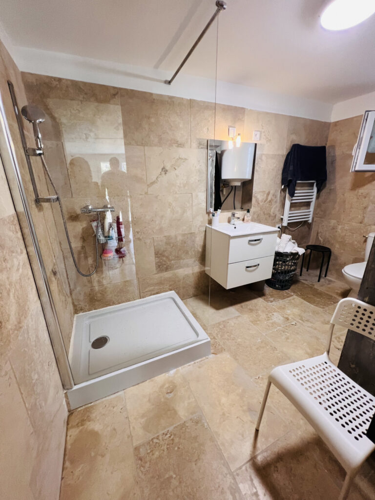 A VENDRE BELLE MAISON A ROGNES - Premi'home Agence immobilière Aix En Provence