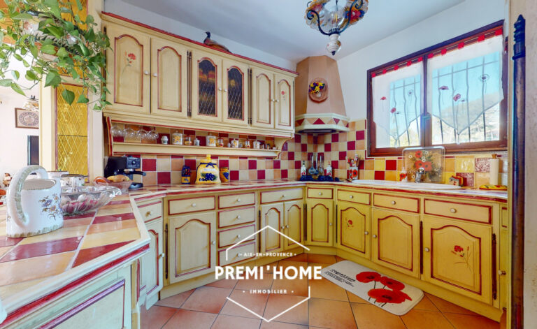 A VENDRE MAISON T4 de 135m2 sur 1500m2 DE TERRAIN au calme a - Premi'home Agence immobilière Aix En Provence