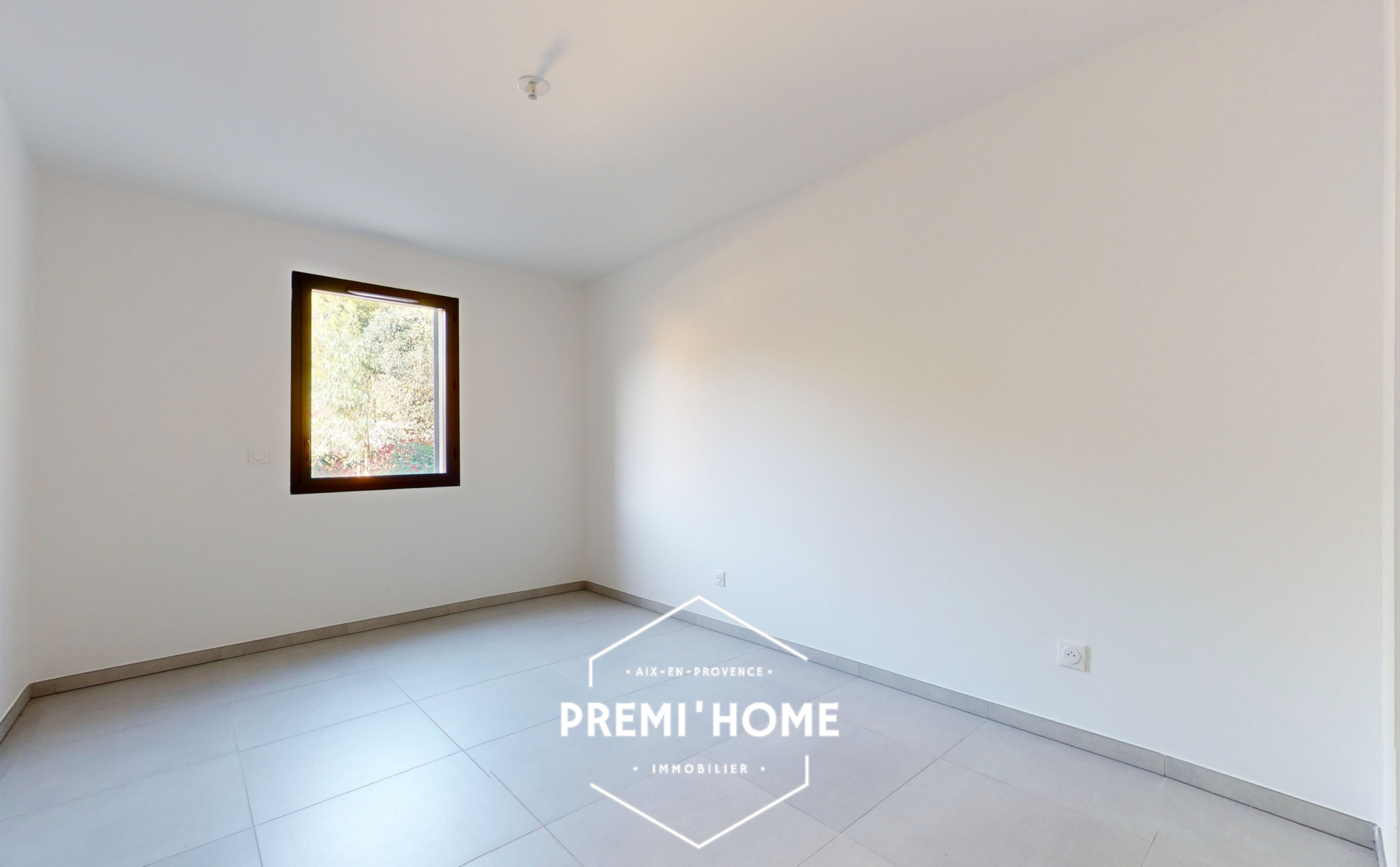A VENDRE T3 DE 2024 EN RDC QUARTIER FACULTES - Premi'home Agence immobilière Aix En Provence