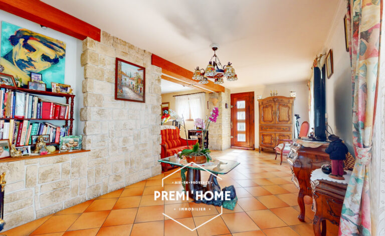 A VENDRE MAISON T4 de 135m2 sur 1500m2 DE TERRAIN au calme a - Premi'home Agence immobilière Aix En Provence