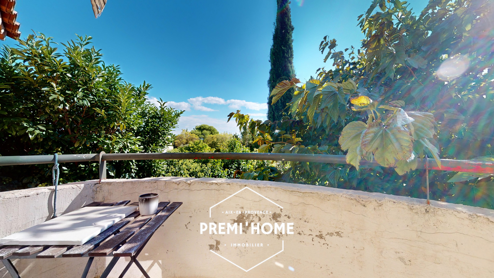 MAISON AIX OUEST DEUX NIVEAUX AVEC JARDIN - Premi'home Agence immobilière Aix En Provence