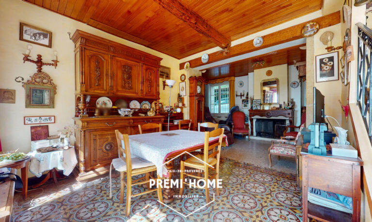 A VENDRE MAISON A RENOVER TERRAIN 3600M2 AIX EN PROVENCE EST - Premi'home Agence immobilière Aix En Provence