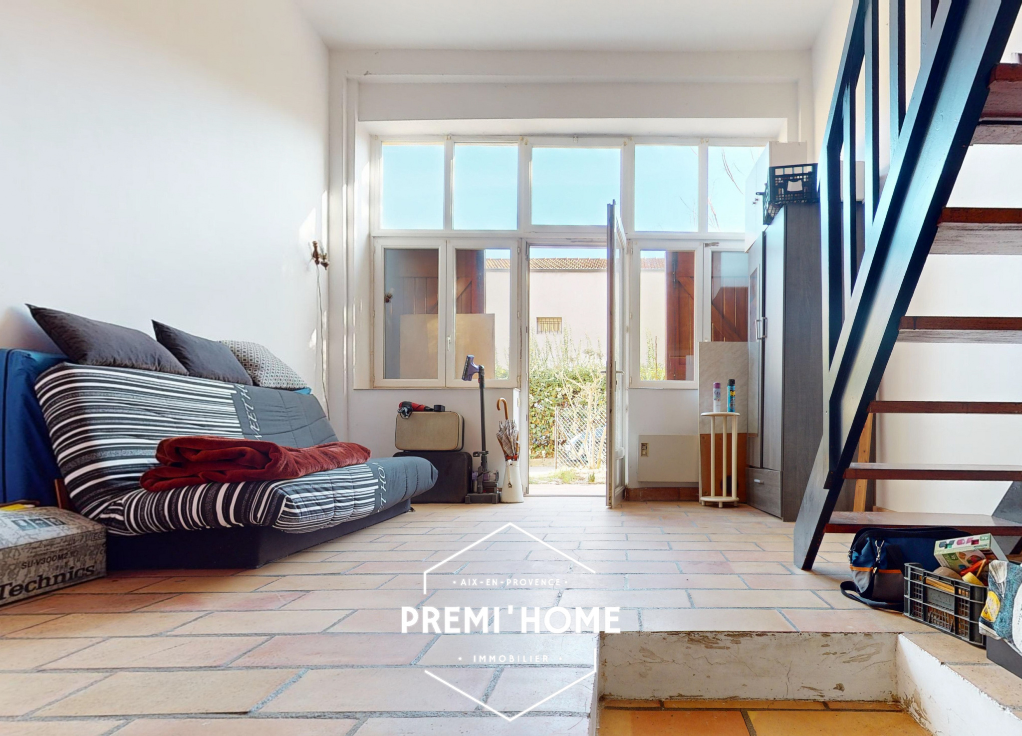 * A VENDRE T2 MEZZANINE PROCHE ROTONDE AIX EN PROVENCE *  - Premi'home Agence immobilière Aix En Provence