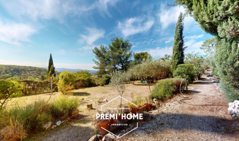 A VENDRE MAISON A RENOVER TERRAIN 3600M2 AIX EN PROVENCE EST - Premi'home Agence immobilière Aix En Provence