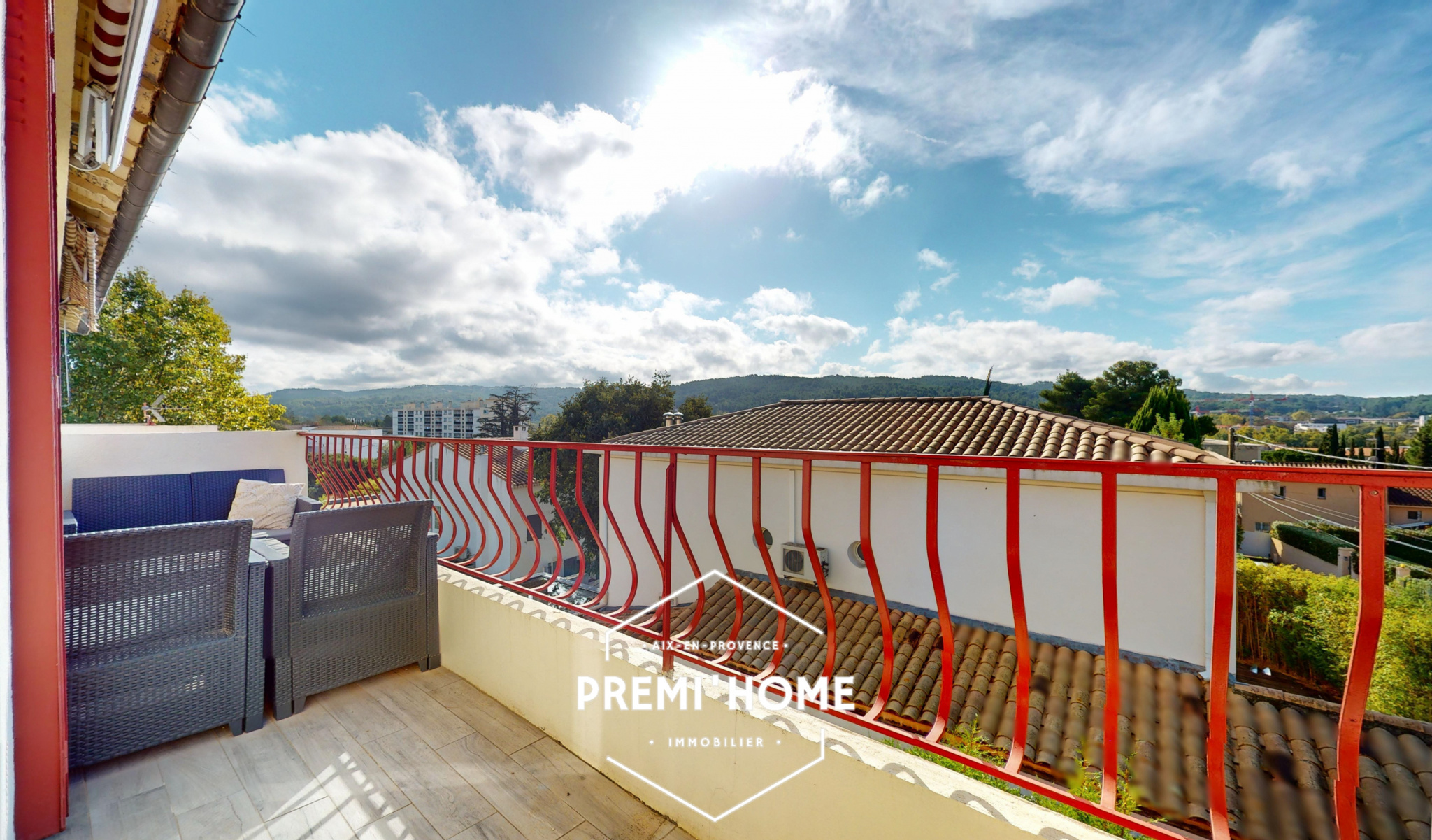 A VENDRE T3 DERNIER ETAGE AIX SUD FACULTES - Premi'home Agence immobilière Aix En Provence