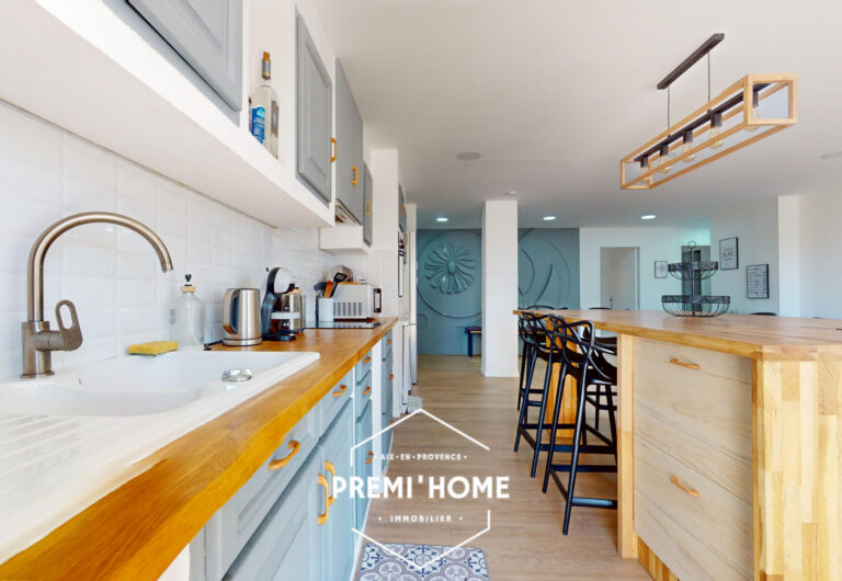 A VENDRE T4 RENOVE A MARSEILLE LA TIMONE 13010 - Premi'home Agence immobilière Aix En Provence
