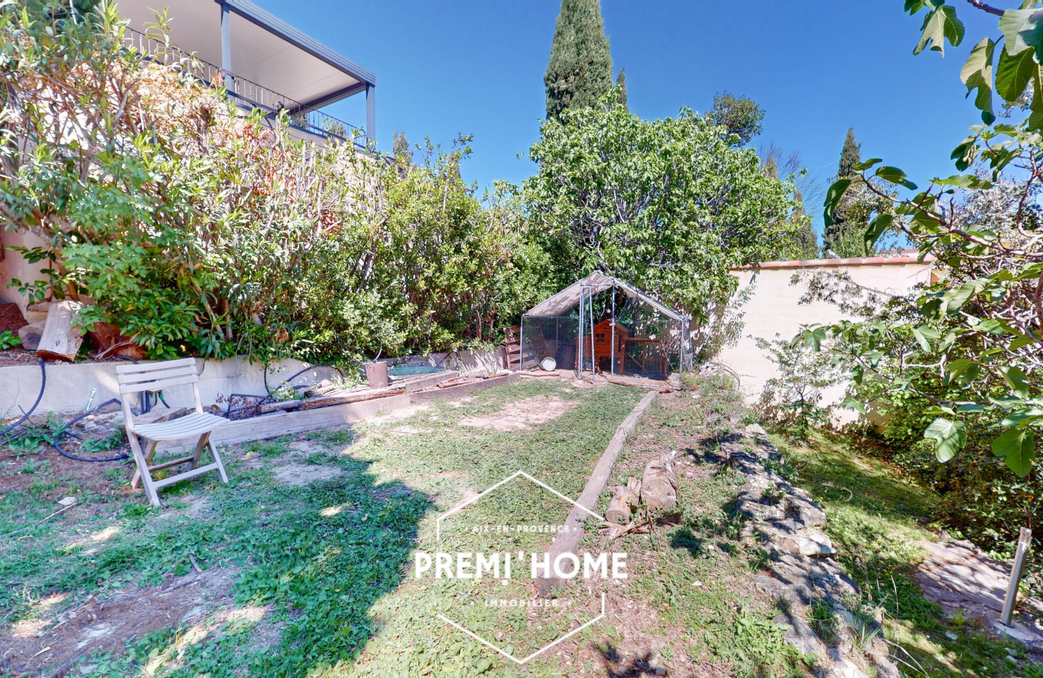 MAISON RENOVEE 4 CHAMBRES + 2 STUDIOS ET PISCINE SECTEUR AXI - Premi'home Agence immobilière Aix En Provence