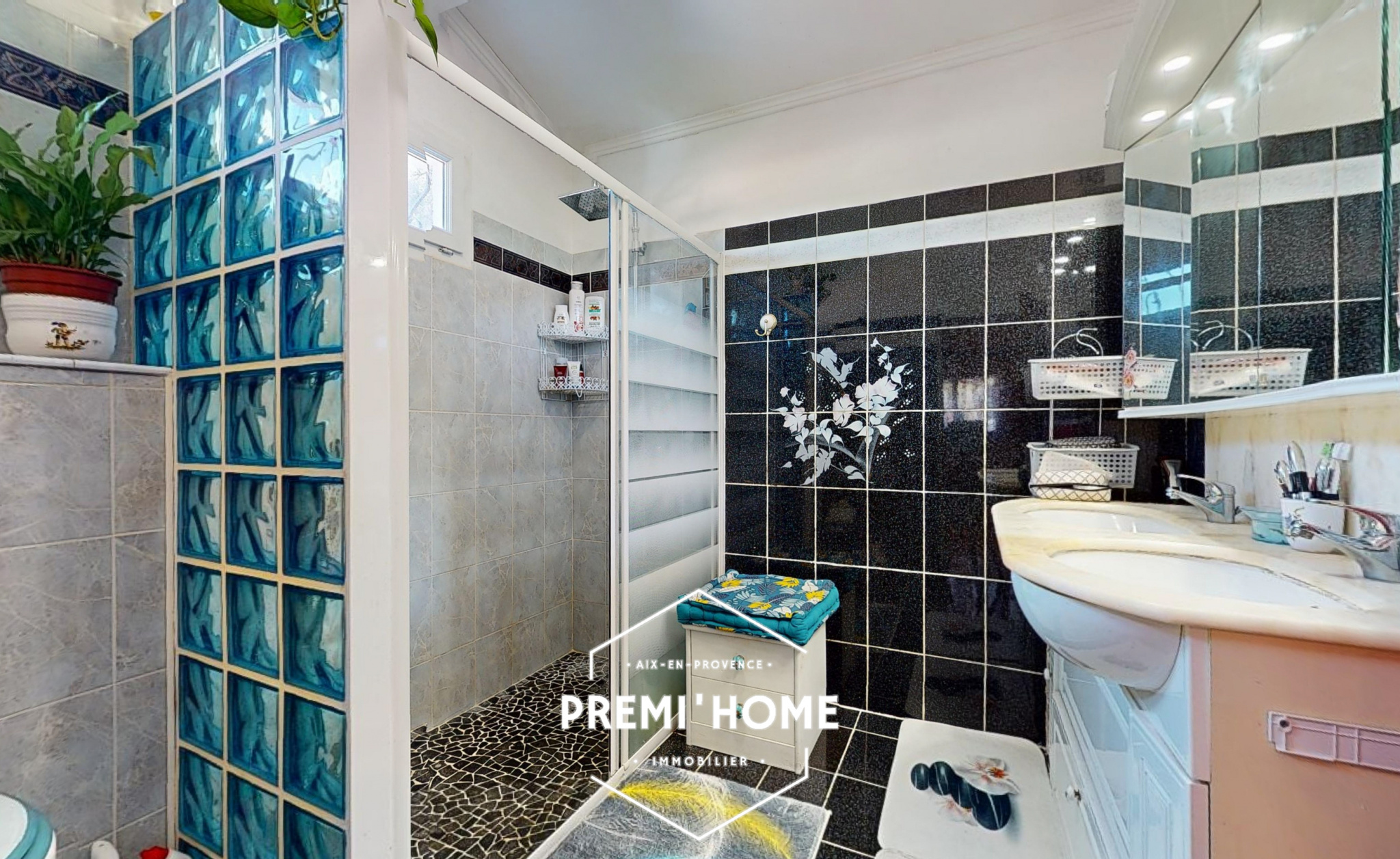 A VENDRE MAISON T4 de 135m2 sur 1500m2 DE TERRAIN au calme a - Premi'home Agence immobilière Aix En Provence