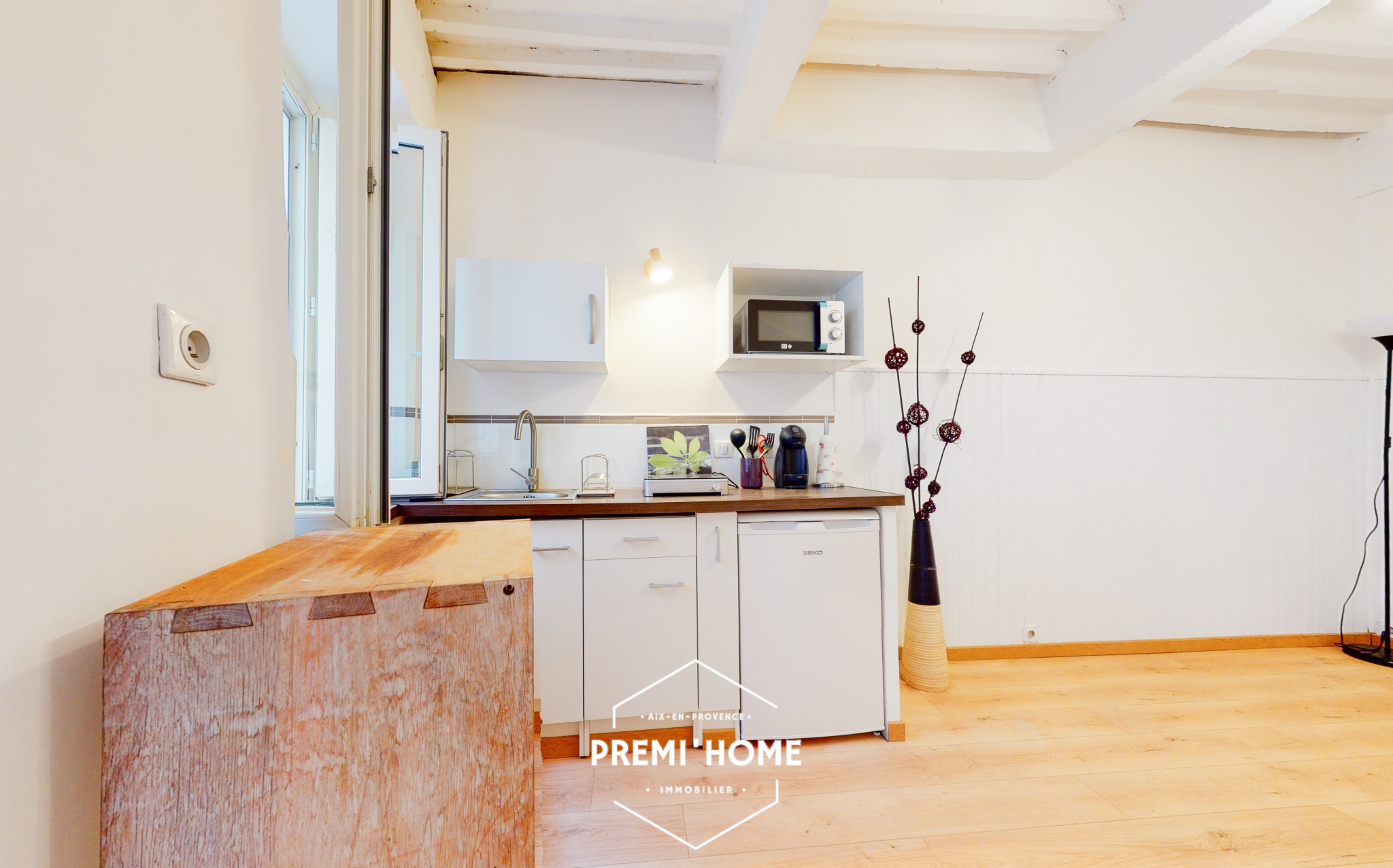 * STUIDO 16,62m2 + CAVE * CARNOT * - Premi'home Agence immobilière Aix En Provence