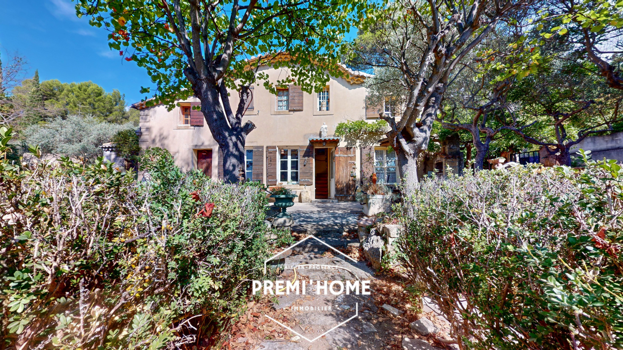 A VENDRE MAISON A RENOVER TERRAIN 3600M2 AIX EN PROVENCE EST - Premi'home Agence immobilière Aix En Provence