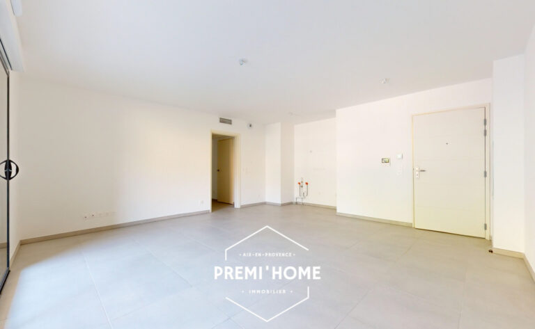 A VENDRE T3 DE 2024 EN RDC QUARTIER FACULTES - Premi'home Agence immobilière Aix En Provence