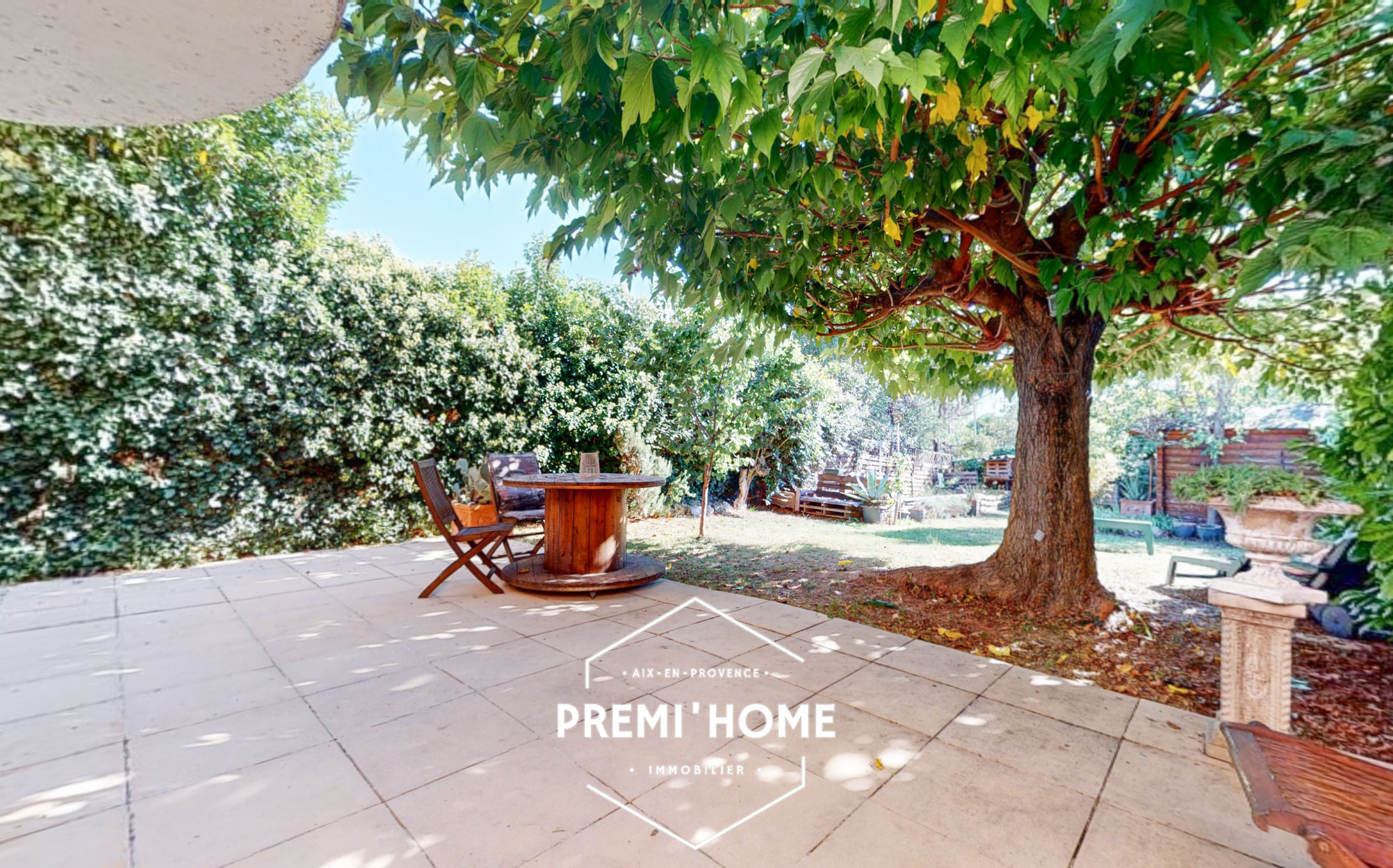 MAISON AIX OUEST DEUX NIVEAUX AVEC JARDIN - Premi'home Agence immobilière Aix En Provence