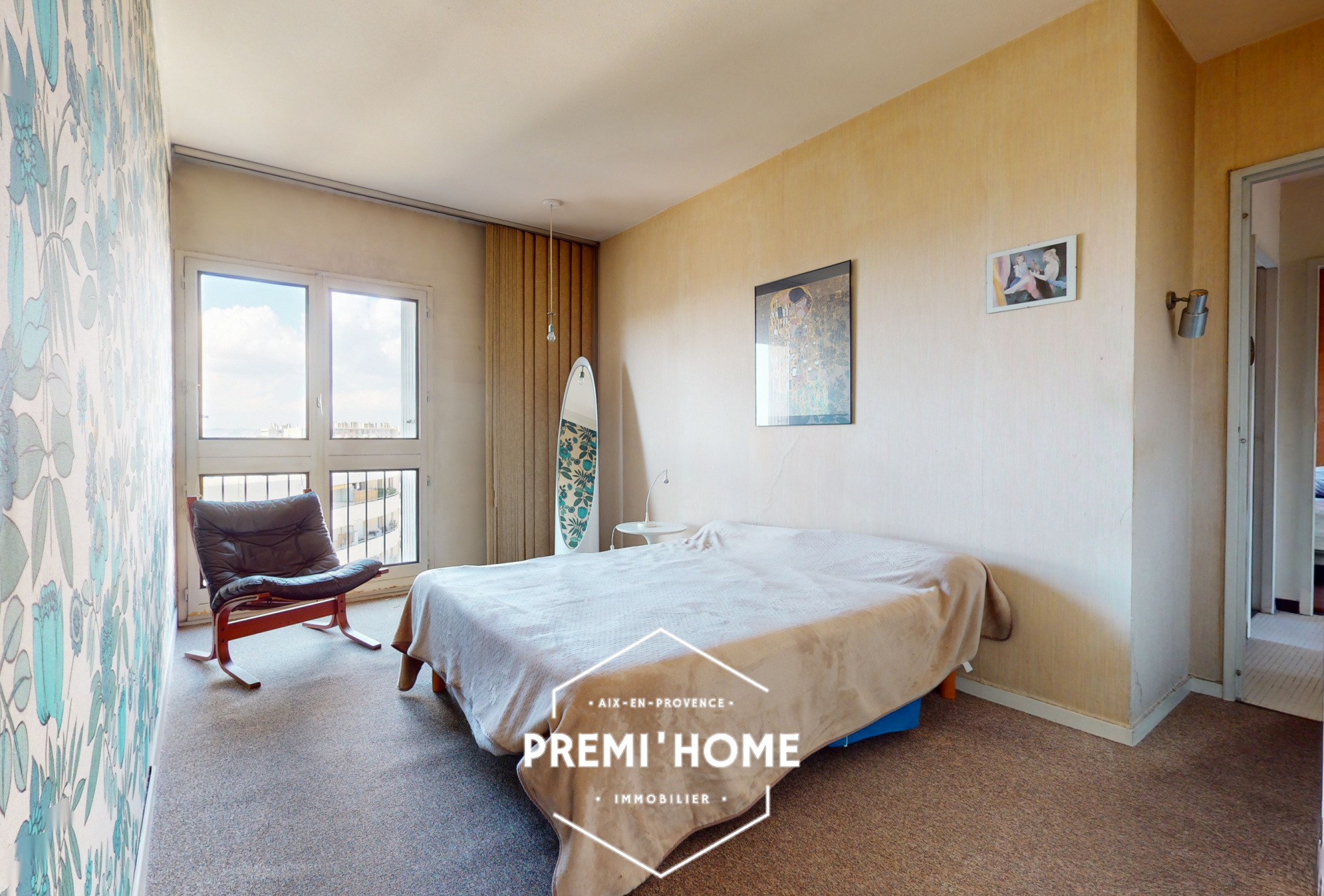 Appartement T5 dernier étage de 130m2 avec 40m2 de terrasse - Premi'home Agence immobilière Aix En Provence