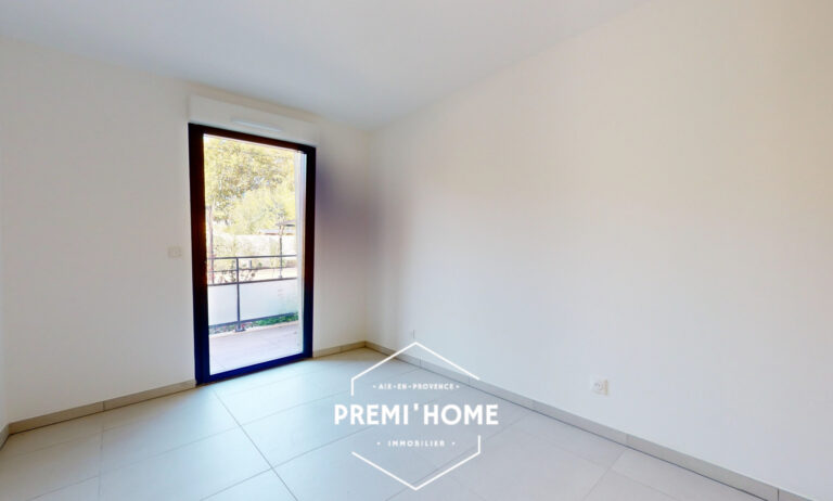 A VENDRE T3 DE 2024 EN RDC QUARTIER FACULTES - Premi'home Agence immobilière Aix En Provence