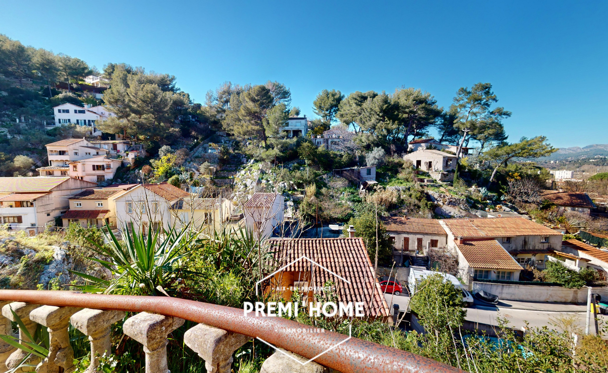 A VENDRE MAISON T4 de 135m2 sur 1500m2 DE TERRAIN au calme a - Premi'home Agence immobilière Aix En Provence