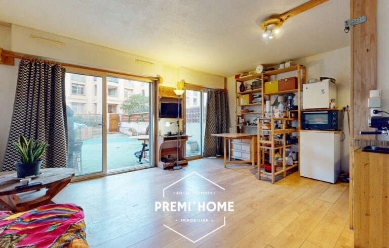 A VENDRE STUDIO AVEC TERRASSE AIX EN PROVENCE - Premi'home Agence immobilière Aix En Provence