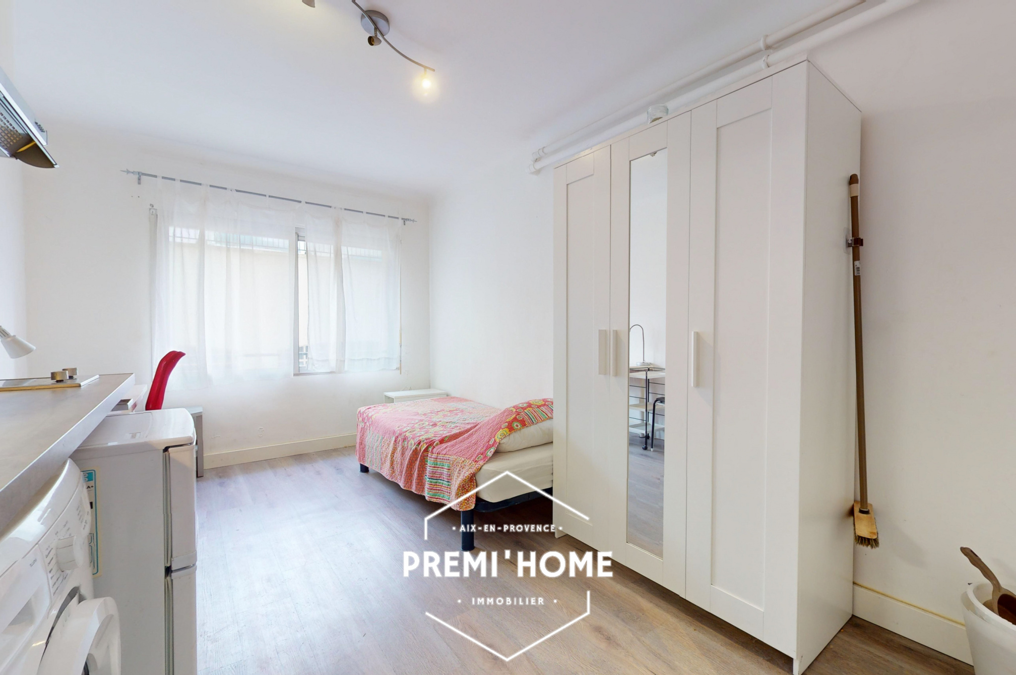A VENDRE STUDIO RESIDENCE STANDING PARC MOZART AIX EN PROVEN - Premi'home Agence immobilière Aix En Provence