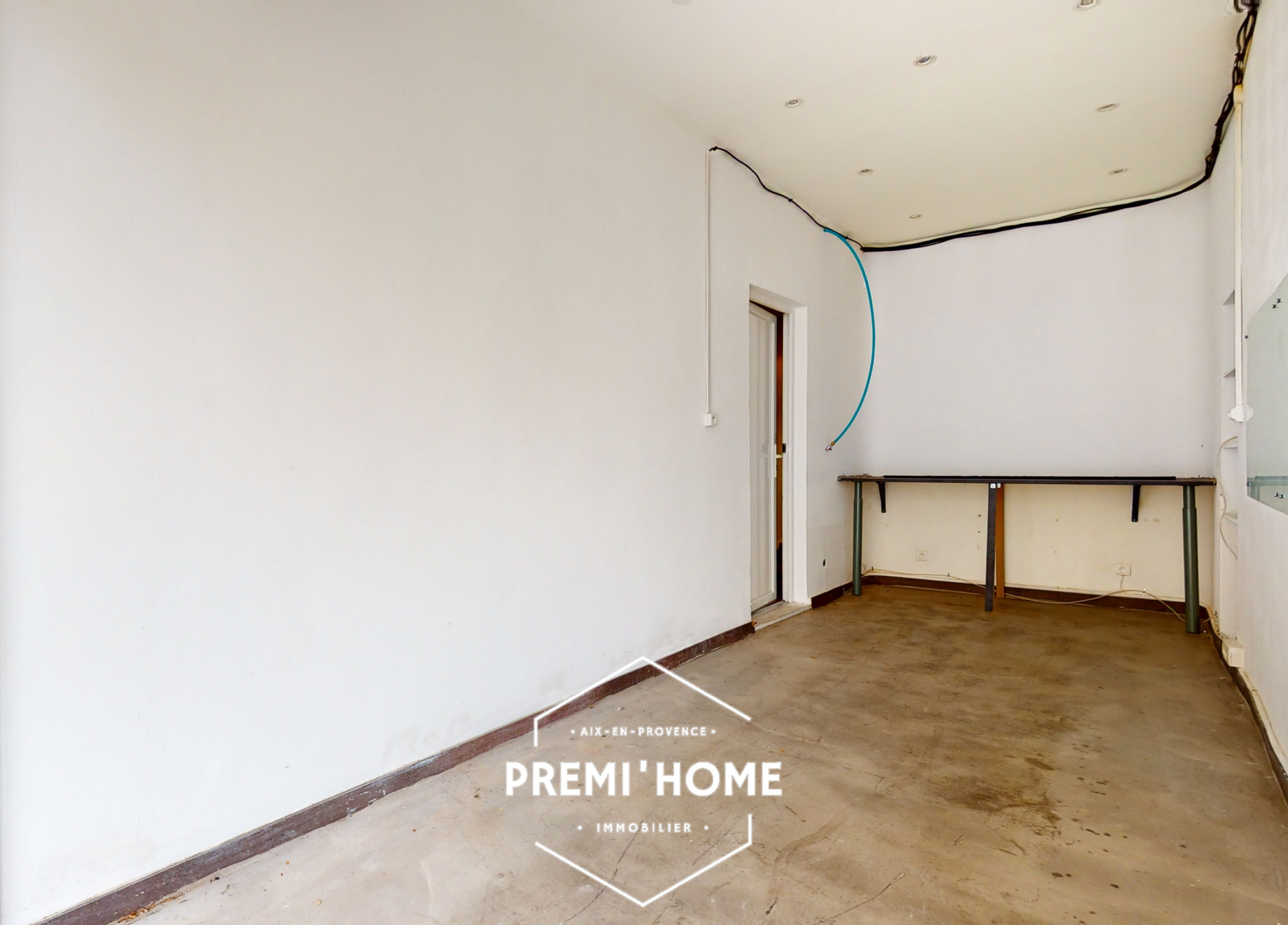 * LOCAL COMMERCIAL CENTRE HISTORIQUE AIX EN PROVENCE * - Premi'home Agence immobilière Aix En Provence