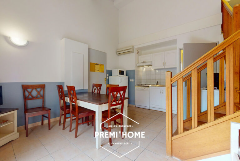A VENDRE PETITE MAISON 2 CHAMBRES MOURIÈS - Premi'home Agence immobilière Aix En Provence