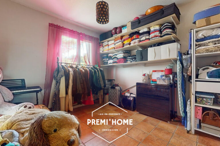 A VENDRE T4 LES MILLES AVEC GRANDE TERRASSE - Premi'home Agence immobilière Aix En Provence