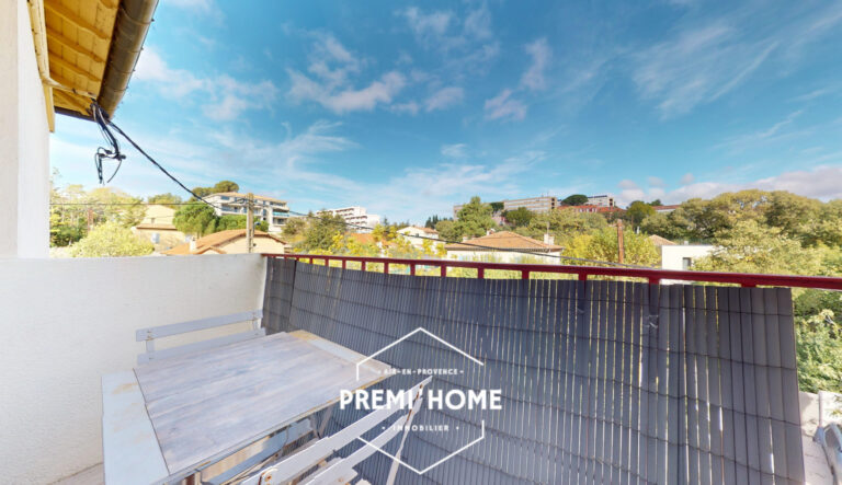 A VENDRE T3 DERNIER ETAGE AIX SUD FACULTES - Premi'home Agence immobilière Aix En Provence